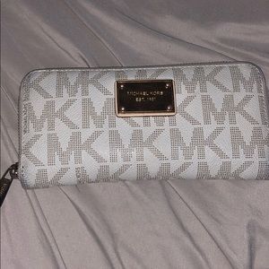 Michael Kors Wallet!